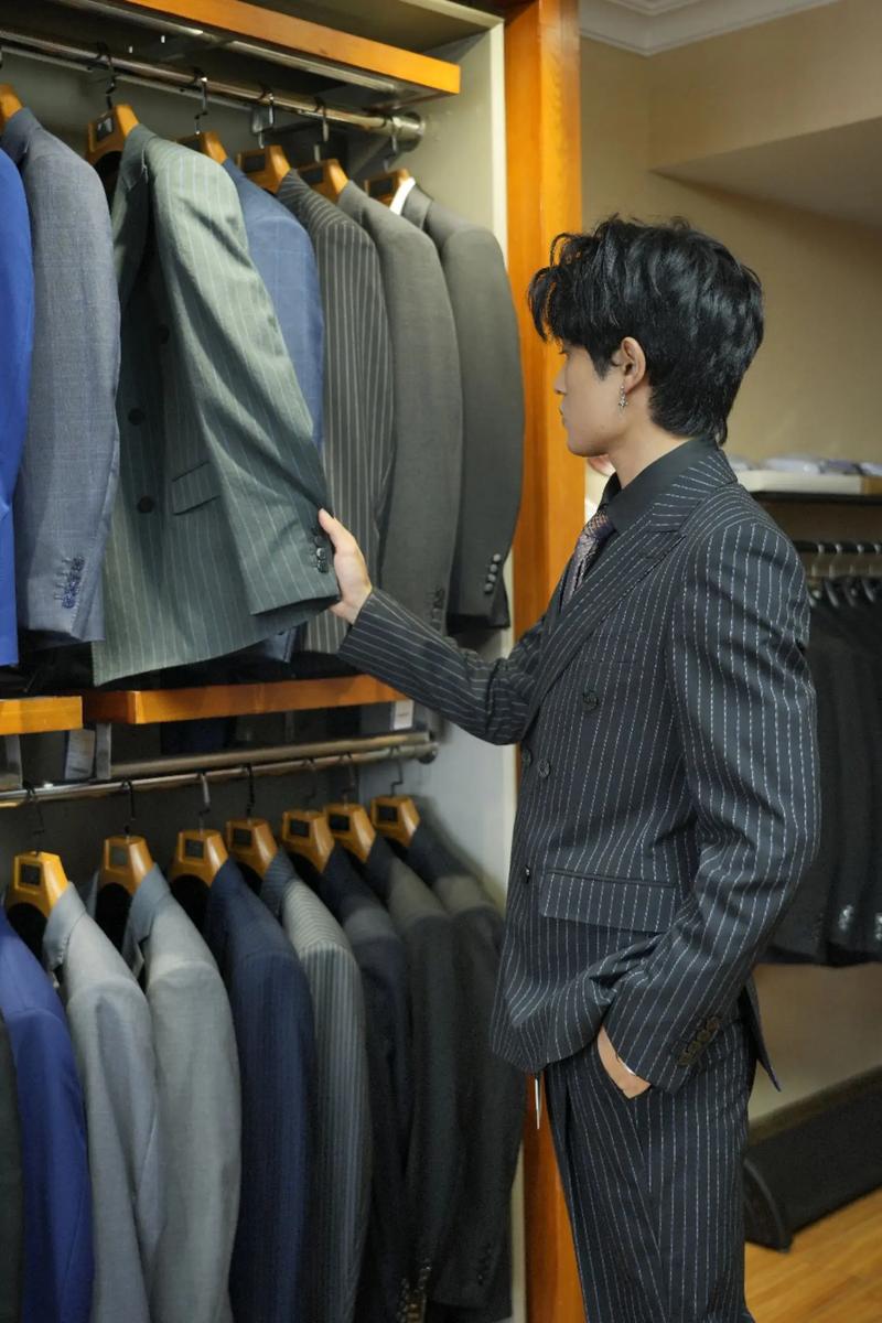 私人服饰定制：打造独特的时尚符号